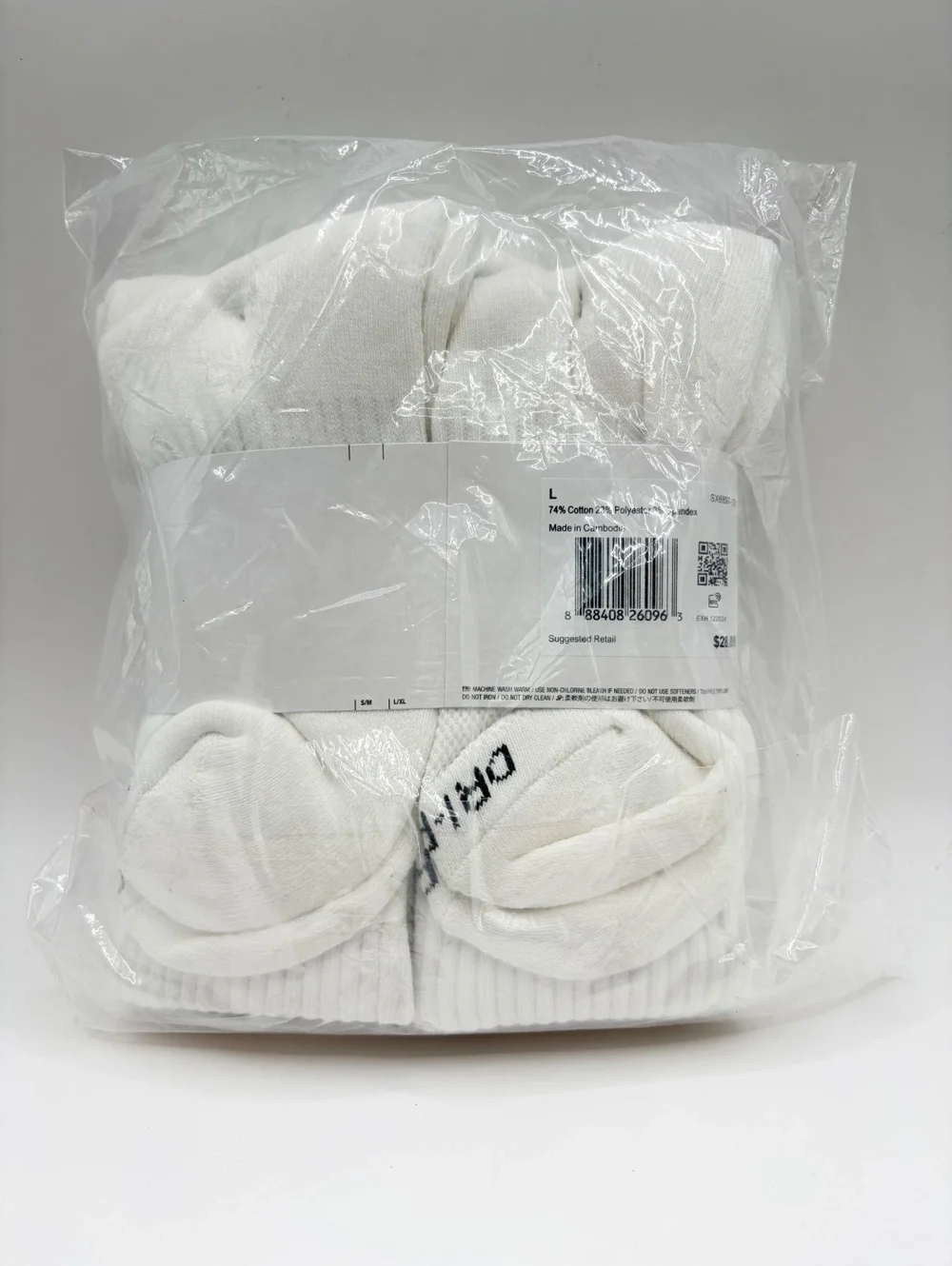 Nike Everyday Plus White Cushioned Crew Socks – 6 Pack / 8-12 Men / 10-13 Women